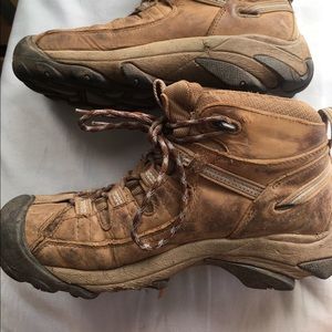 Keen Women's hiking boots
